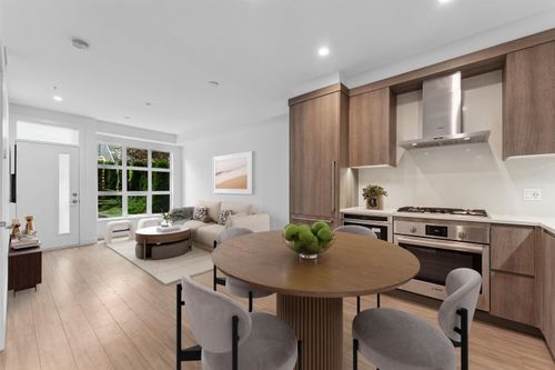 111-2060 Curling Rd, North Vancouver, BC, V7P0E1 | Card Image