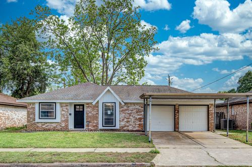 1109 E Columbia Ln, Deer Park, TX, 77536-6513 | Card Image