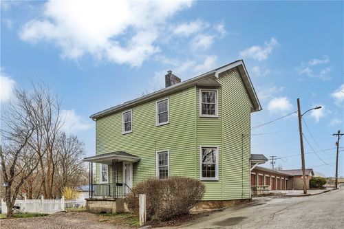 10 Clark St, Greensburg, PA, 15601-2610 | Card Image