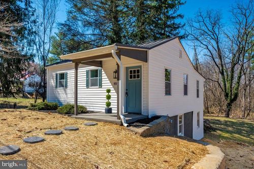 8542 Mountain Laurel Rd, BOONSBORO, MD, 21713-1836 | Card Image