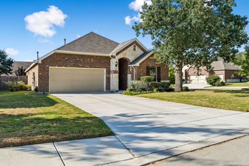 8512 Regusci Grv, Boerne, TX, 78015-5168 | Card Image