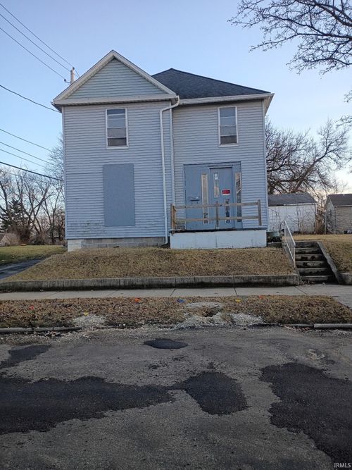 416 E Creighton Avenue, Fort Wayne, IN, 46803-2470 | Card Image