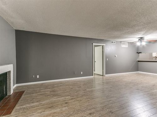 c-801 Cardinal Creek Boulevard, Norman, OK, 73072 | Card Image