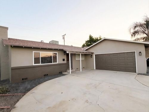 302 Sequoia Dr, Exeter, CA, 93221-1231 | Card Image