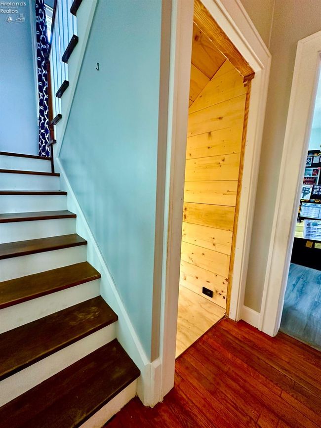 60 W Main St, House other with 4 bedrooms, 2 bathrooms and 2 parking in Greenwich OH | Image 12