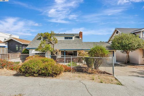 24930 2nd St, Fairview, CA, 94541-6810 | Card Image