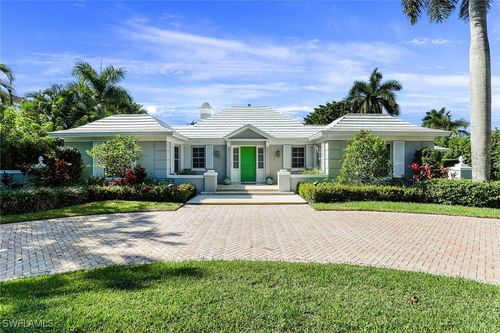 2700 Lantern Ln, NAPLES, FL, 34102-7752 | Card Image