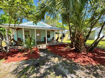 310 Nw 9th St, House other with 2 bedrooms, 2 bathrooms and null parking in Carrabelle FL | Image 3