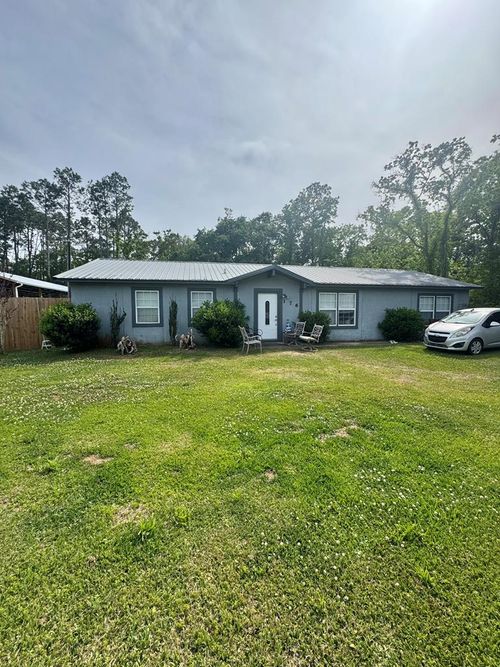 176 Charles Ave, Wewahitchka, FL, 32465-7146 | Card Image