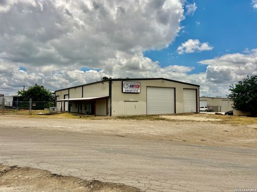134 Cummings Ln, Kerrville, TX, 78028-4963 | Card Image
