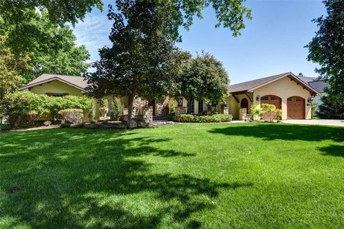 3908 140th Dr, Leawood, KS, 66224-8402 | Card Image