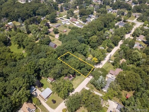 35 Ravine Dr, Westland, MI, 48185-1139 | Card Image