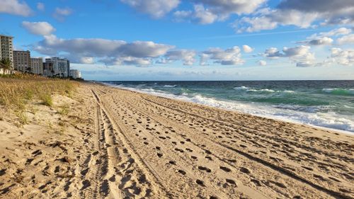 615-5200 N Ocean Blvd, Lauderdale By The Sea, FL, 33308-3037 | Card Image