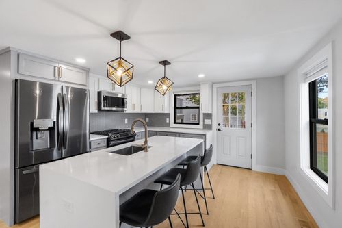 1-1069 Washington St, Boston, MA, 02124-5514 | Card Image