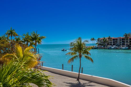 apt-201-2000 Coco Plum Dr, Marathon, FL, 33050-4021 | Card Image