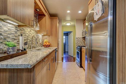 524 Parkbrook St, Spring Valley, CA, 91977-5737 | Card Image