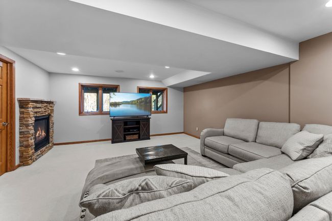 630 E Rum River Dr N, House other with 5 bedrooms, 4 bathrooms and null parking in Cambridge MN | Image 62