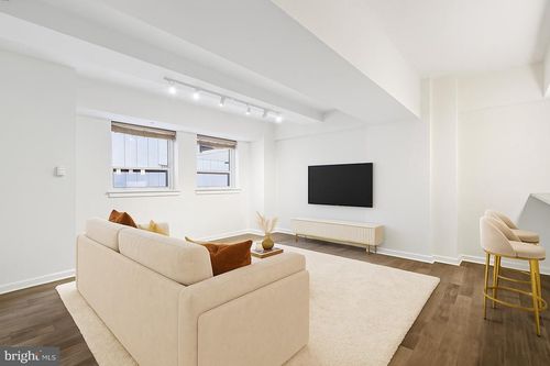 unit-3a-1425 Locust St, PHILADELPHIA, PA, 19102-3833 | Card Image