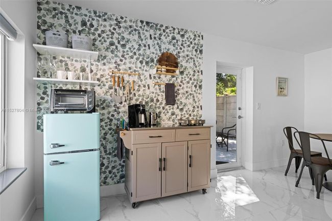 26 Ne 88 Th St, House other with 4 bedrooms, 3 bathrooms and null parking in El Portal FL | Image 30
