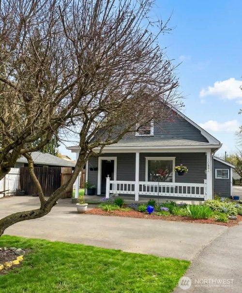 a-1088 Beach Ave, Marysville, WA, 98270-4245 | Card Image