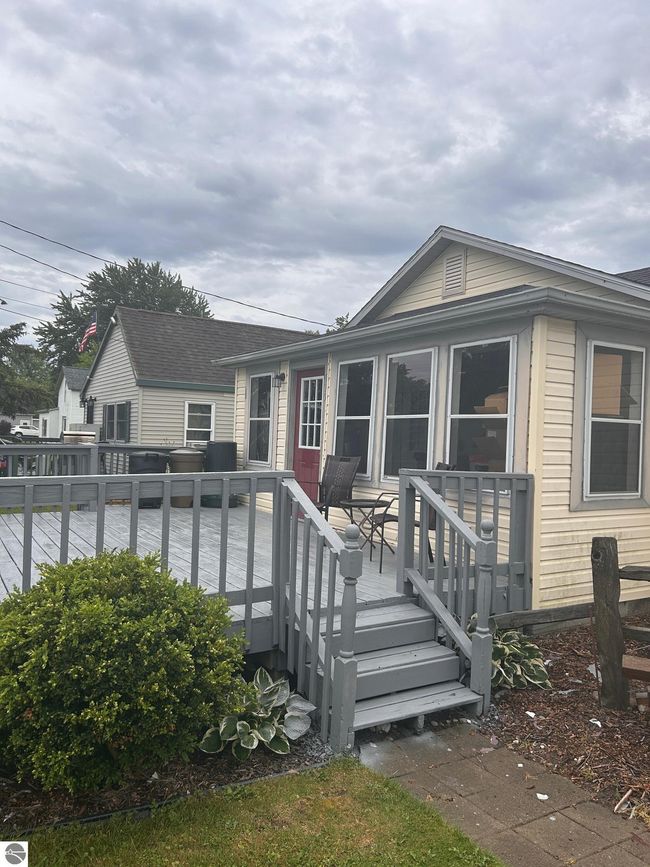 535 Midland St, House other with 2 bedrooms, 1 bathrooms and null parking in Merrill MI | Image 6