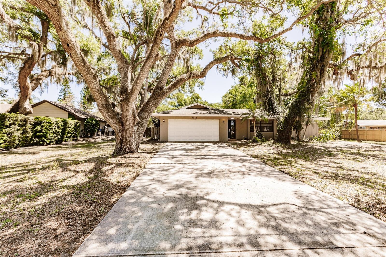 Leewynn Dr, Sarasota, FL 34240