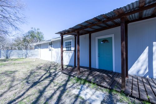 a-2304 Thrasher Ln, Austin, TX, 78741-6622 | Card Image