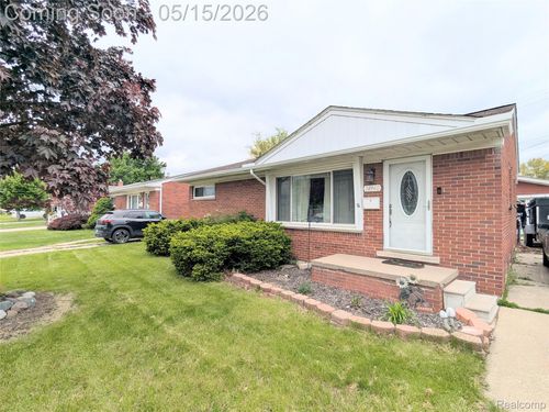 14940 Pennsylvania Rd, Southgate, MI, 48195-2135 | Card Image