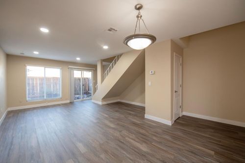 161-7166 N Fruit Ave, Fresno, CA, 93711-0754 | Card Image
