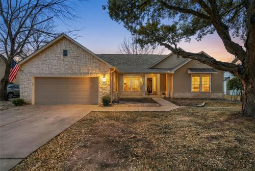 125 Crystal Springs Dr, Georgetown, TX, 78633-4502 | Card Image