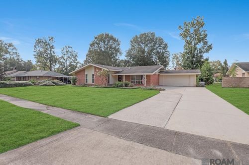 11930 Parkwood Dr, Baton Rouge, LA, 70815-6255 | Card Image