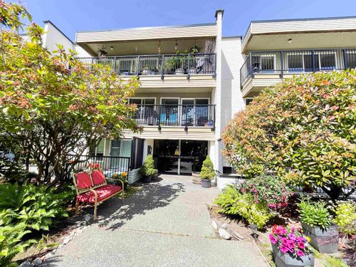 206-1351 Martin St, White Rock, BC, V4B3W6 | Card Image