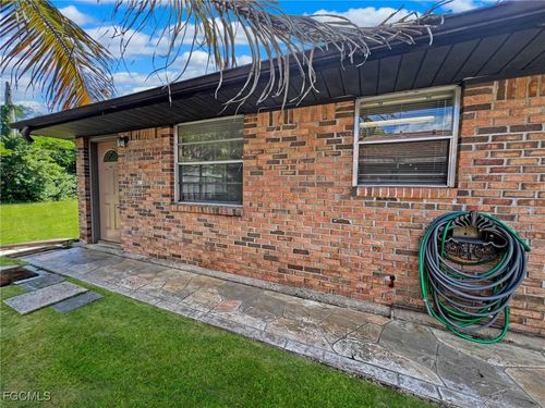 27915 Washington St, Bonita Springs, FL, 34135-4860 | Card Image