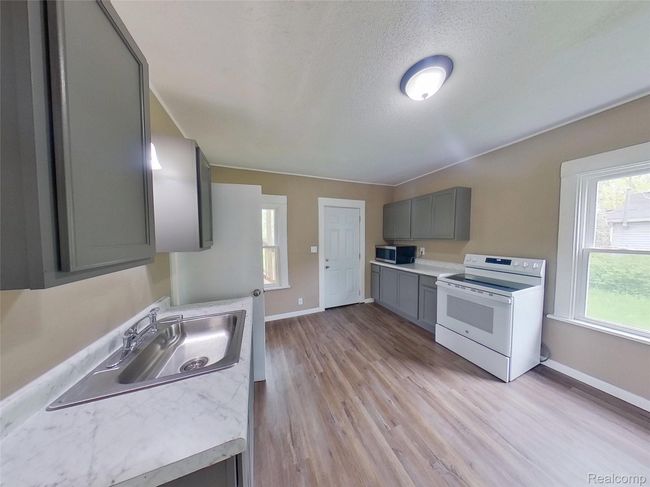 Kitchen | Image 20
