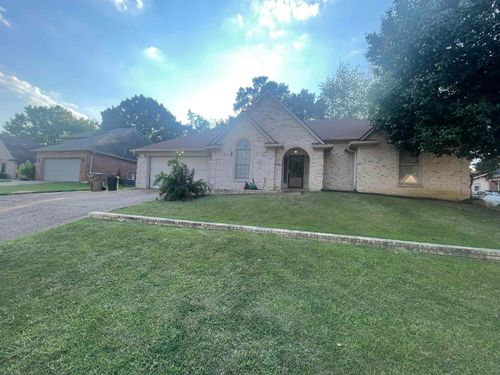 4927 Bradfield Run, Memphis, TN, 38125-3724 | Card Image