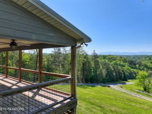1424 Millican Grove Rd, Sevierville, TN, 37876-0710 | Card Image