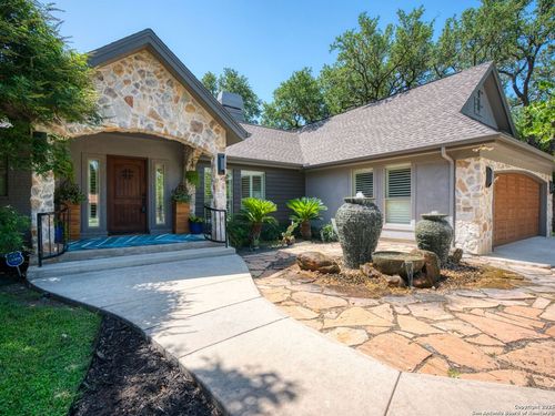 216 Prinz Dr, Castle Hills, TX, 78213-1920 | Card Image