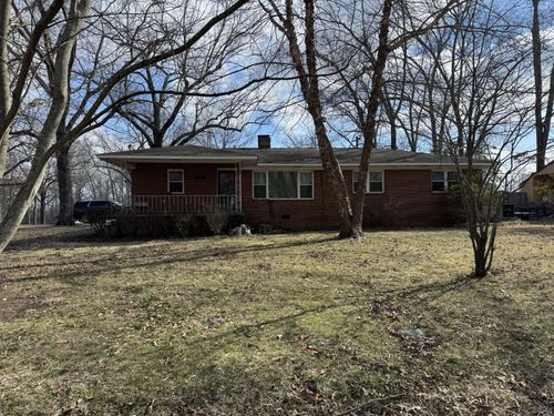 201 Fleming St, Tullahoma, TN, 37388-3240 | Card Image