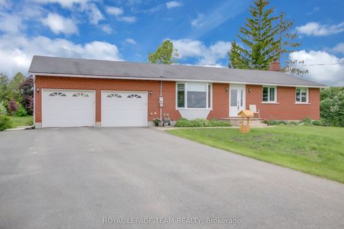 6022 Third Line Rd N, North Gower, ON, K0A2T0 | Card Image