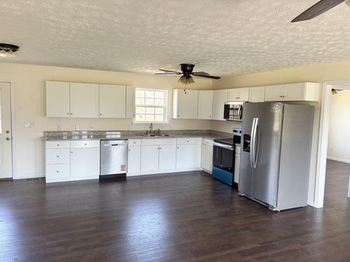 1368 Bennie Camp Rd, Dunlap, TN, 37327-6738 | Card Image