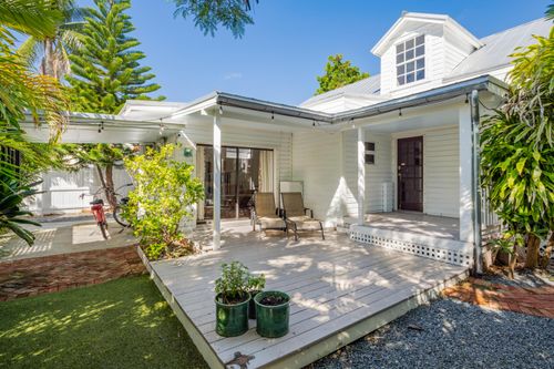 1124 Watson St, Key West, FL, 33040-3389 | Card Image
