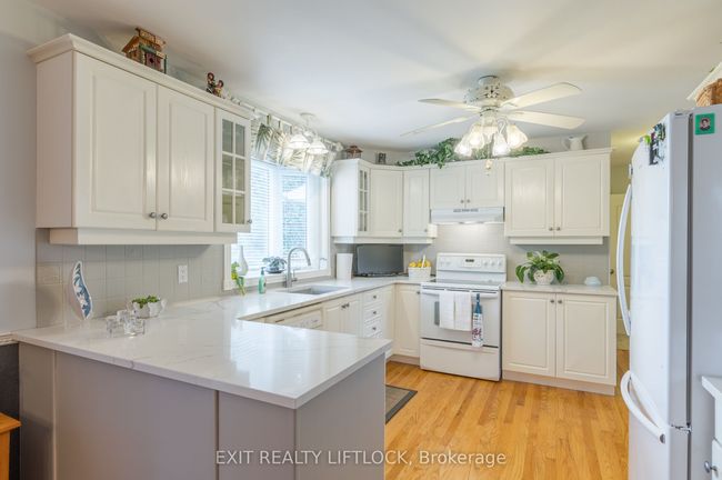 857 3 Rd Line, House other with 3 bedrooms, 2 bathrooms and 6 parking in Otonabee South Monaghan ON | Image 11