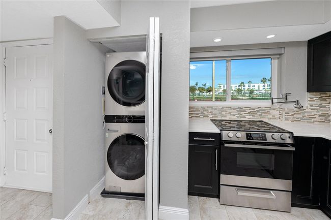 APT-33 - 363 Pinellas Bayway S, Condo with 2 bedrooms, 1 bathrooms and null parking in TIERRA VERDE FL | Image 9