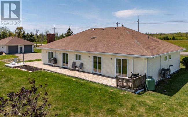 10517 St Peters Rd, House other with 3 bedrooms, 3 bathrooms and null parking in Mount Stewart PE | Image 8