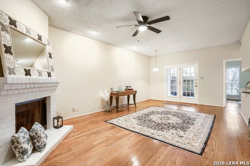 apt-403-8655 Datapoint Dr, San Antonio, TX, 78229-3262 | Card Image