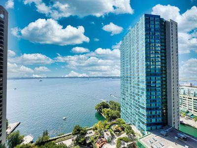 2314 - 55 Harbour Sq, Condo with 2 bedrooms, 2 bathrooms and 1 parking in Toronto ON | Image 1