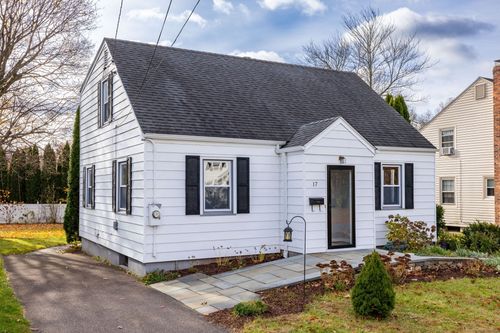 17 Parkview Rd, West Hartford, CT, 06110-1218 | Card Image
