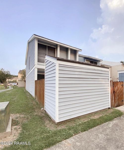 2 Trillium Triangle, Lafayette, LA, 70507-4530 | Card Image
