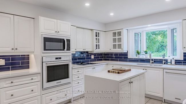 5 Mcnamara Crt, House other with 6 bedrooms, 3 bathrooms and 12 parking in Ajax ON | Image 6