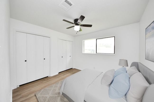 2712 Laurel Creek Way, House other with 4 bedrooms, 2 bathrooms and 2 parking in Pearland TX | Image 6
